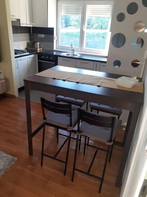 זאגרב Apartman Arena-Velesajam Vito מראה חיצוני תמונה