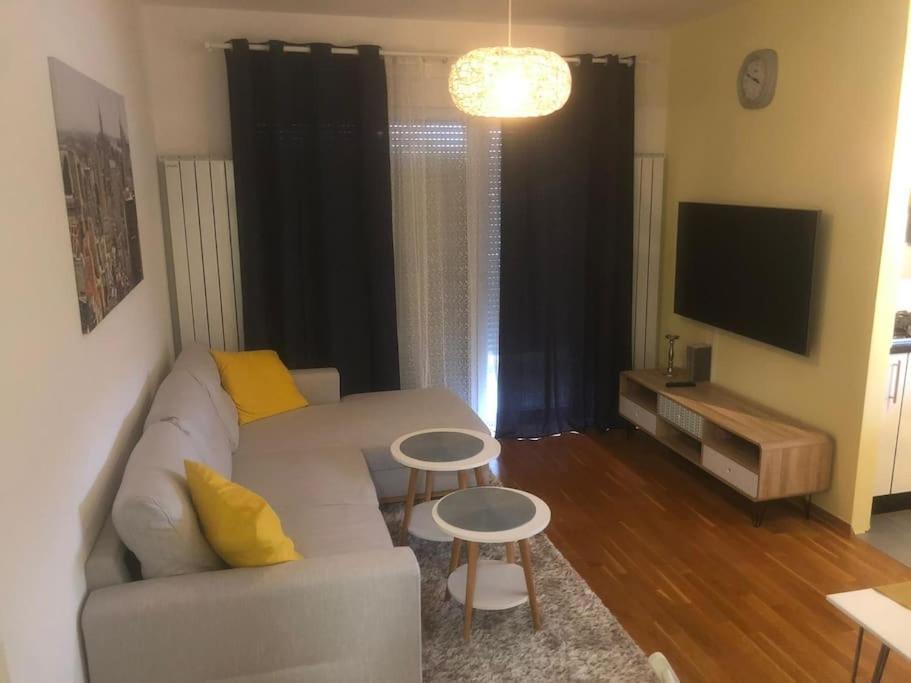 זאגרב Apartman Arena-Velesajam Vito מראה חיצוני תמונה